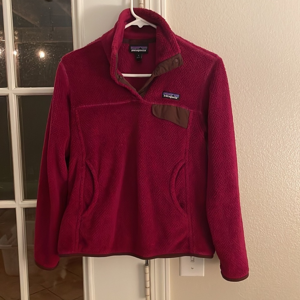 Patagonia Re-Tool Snap T Fleece Magenta Pullover. Size S. In perfect condition!